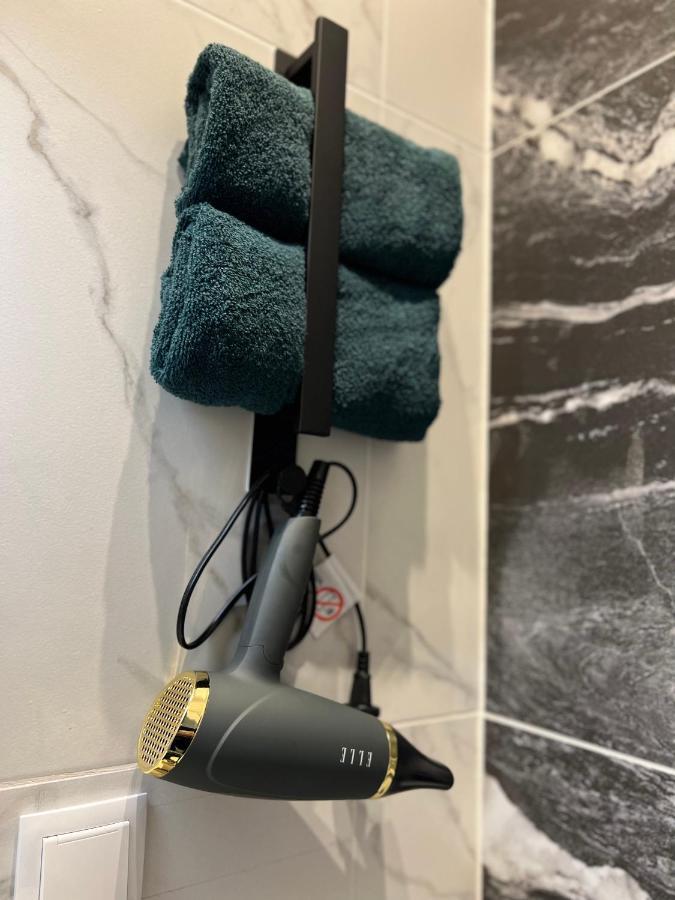 Apartment Mateo Design / Contactless Check-in