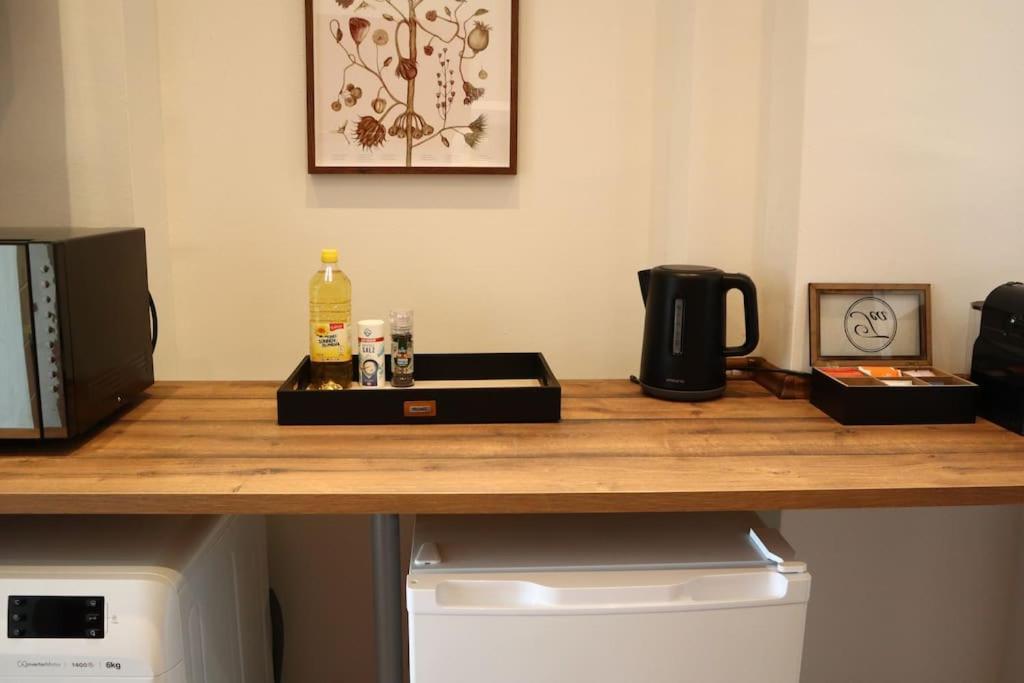 Bloom - Cozy Apartment, 5 Stops To Center Apartment *