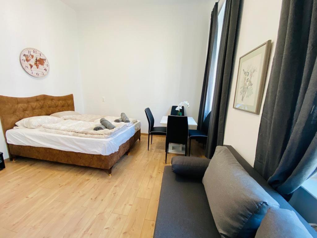 Quad-room Near Prater Stern * Viena