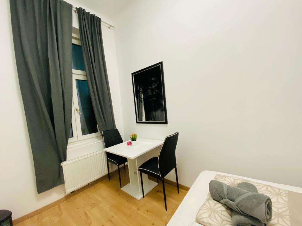 Quad-room Near Prater Stern *