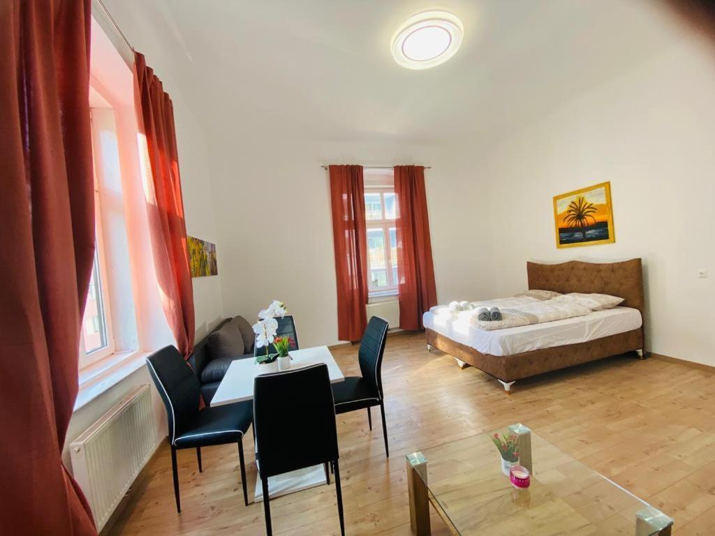 Quad-room Near Prater Stern Viena