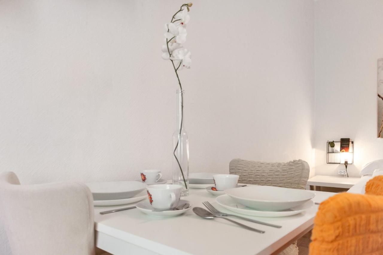 Convenient 1br In The Heart Of Apartment *