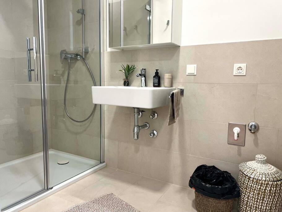 Apartment Donaublick Oasis: Stylische *