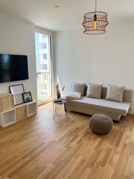 Donaublick Oasis: Stylische Apartment Vienna