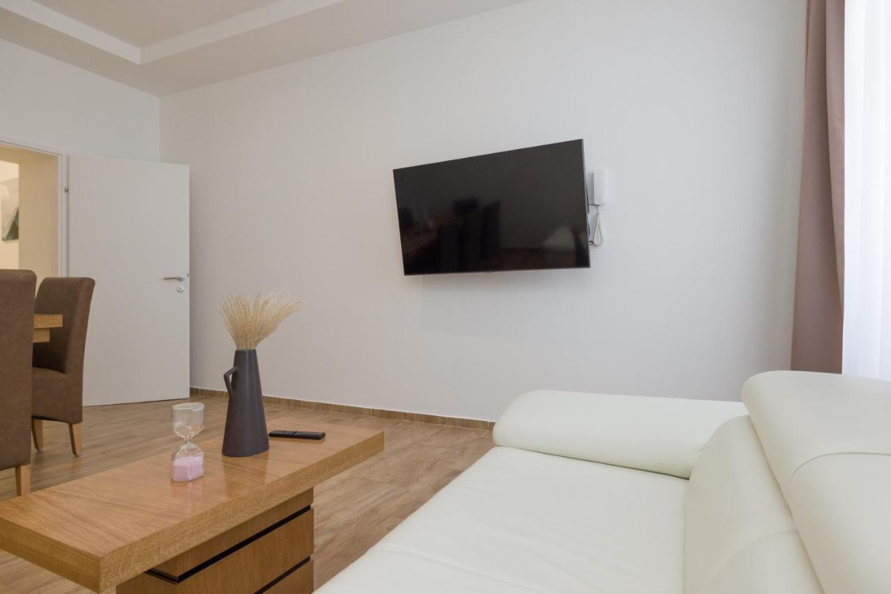 Apartment Favoriten Dream 1100 Vienna
