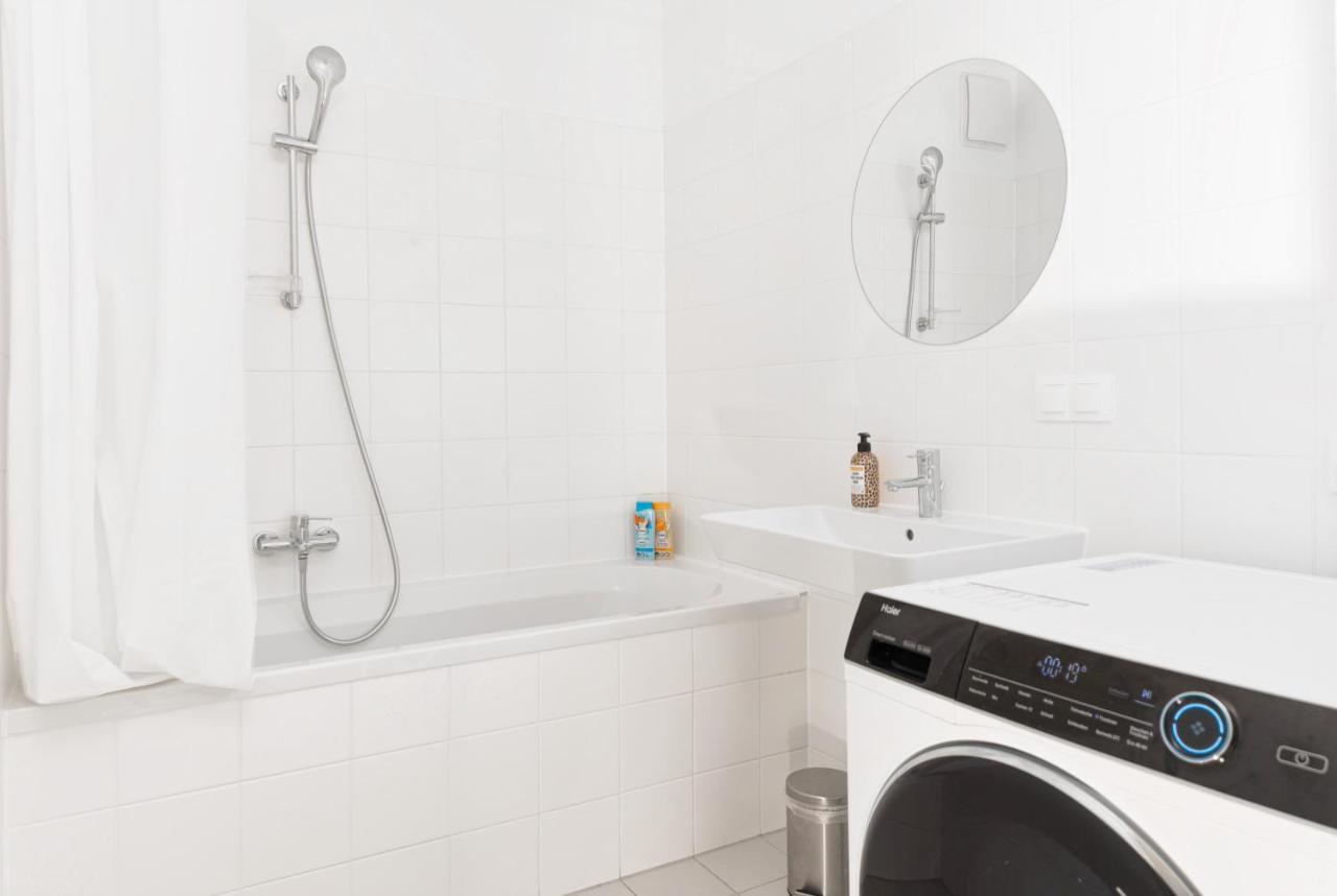 Apartment Contactless Self-check-in - 1br Apartment, Near Airport,15 Min To Center *