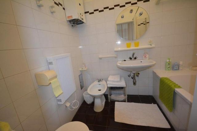 Vienna Holiday Apartments *