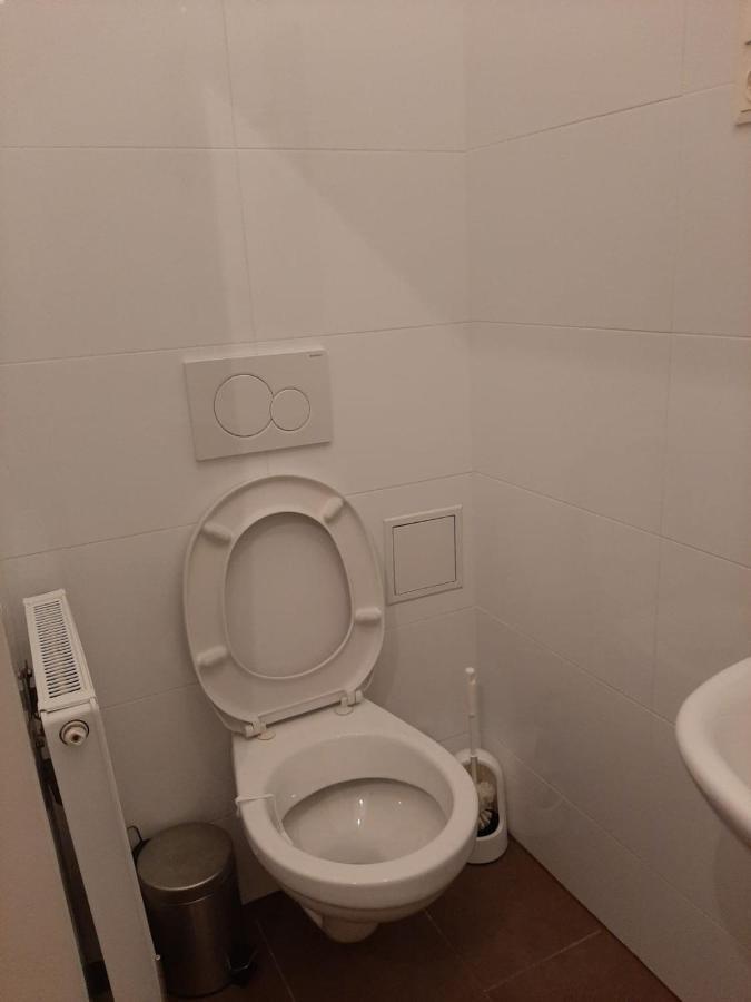 Niceapartmenthollergasse 8 Apartment *