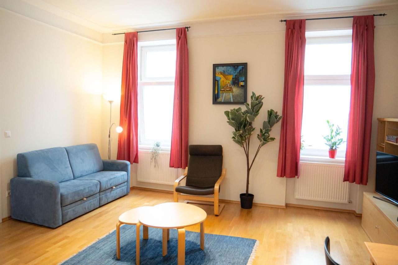 Bright - Colorful - Near Centrum - Restify 6&7 Apartment