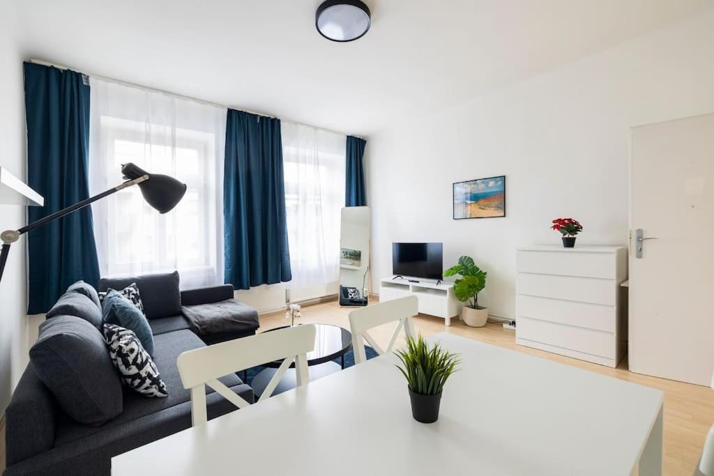 Beautiful 1 Bedroom Near Schoenbrunn *