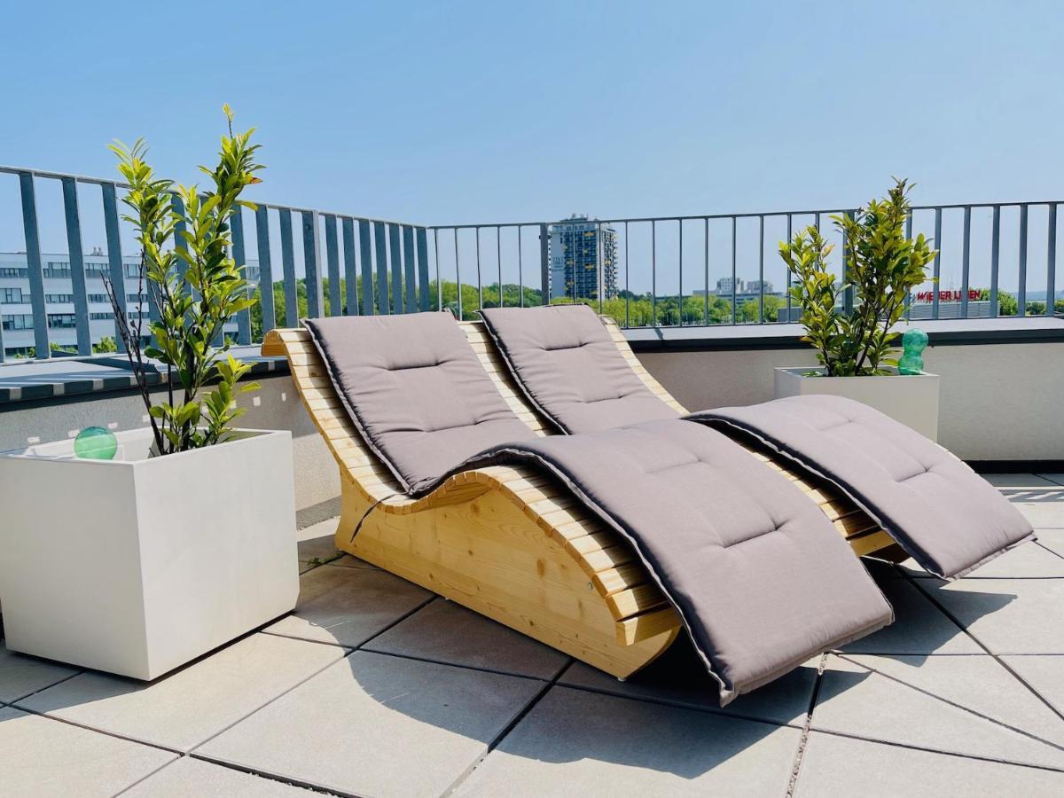 Sonnenwohnen Penthouse Direkt Bei U-bahn Und Therme Mit Anbindung Ins Zentrum Wien