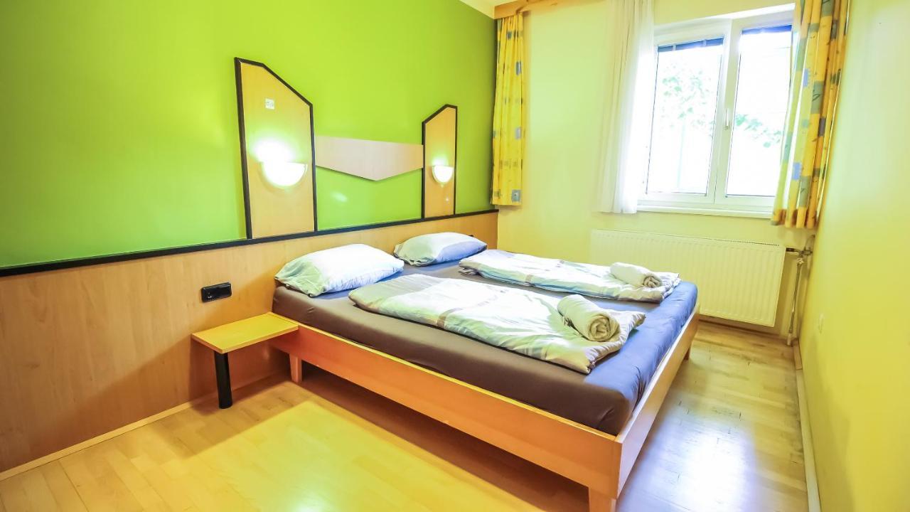 Db In Hutteldorferstrasse U3 Area Apartment *