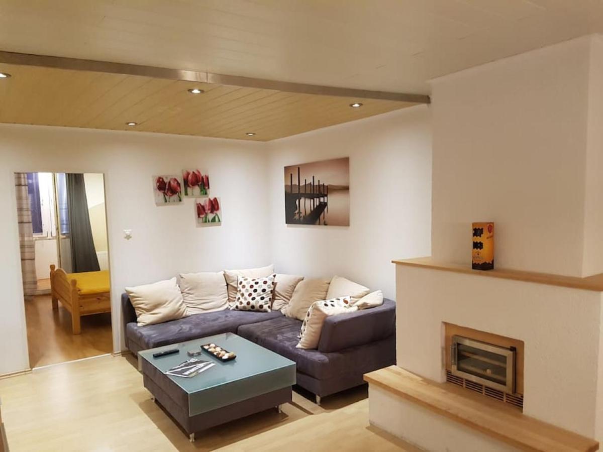 Esslinger Hauptstr Spacious With Loggia Apartment *