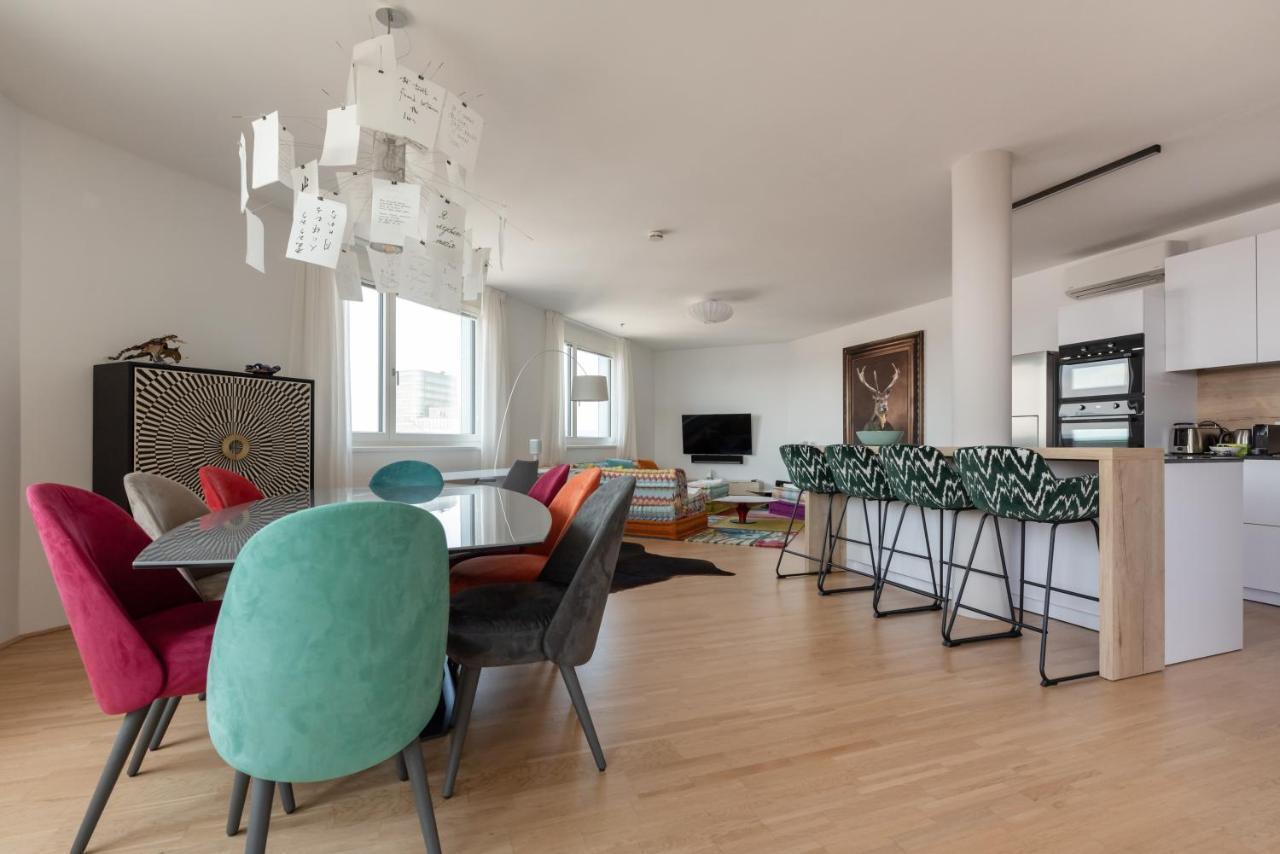 Apartment Luxus Ueber Den Wolken, 18. Stock Mit Klimaanlage Und Garage Vienna