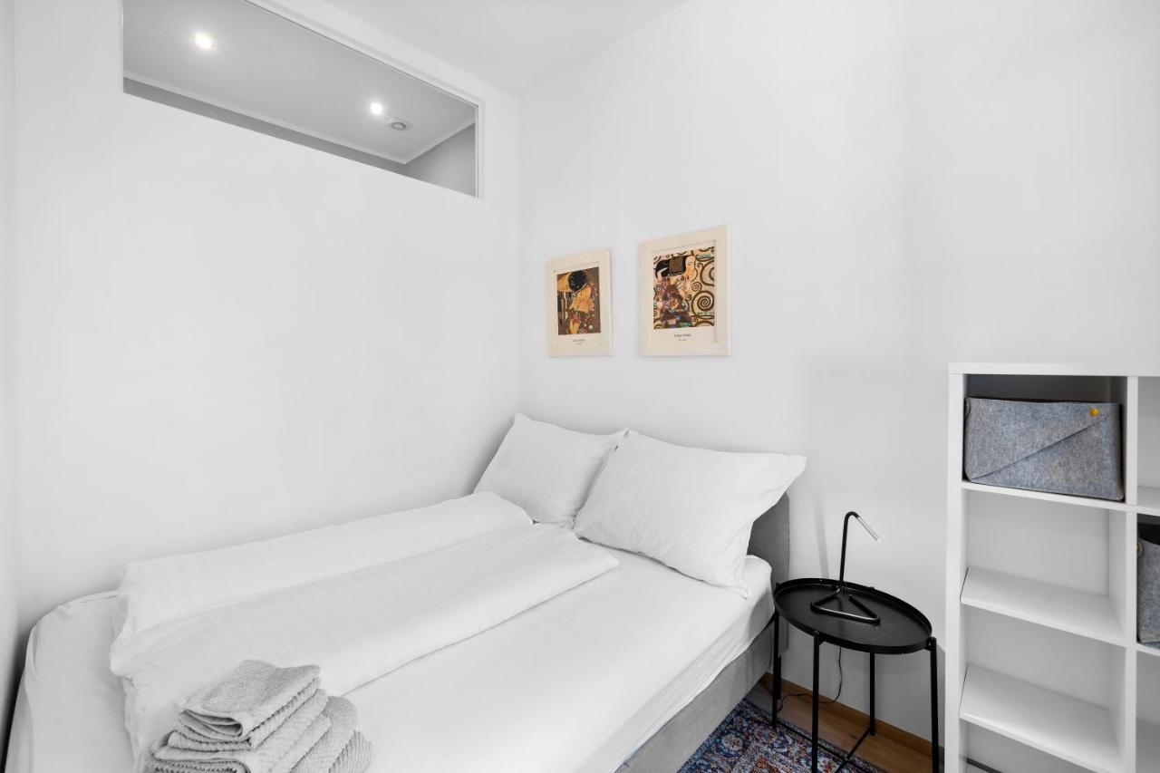 New @ Servitenviertel * Viena