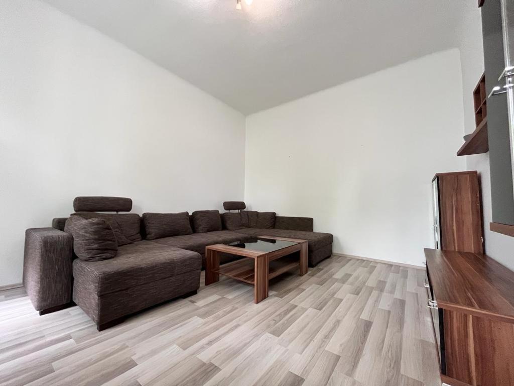 Apartment Feel Good *
