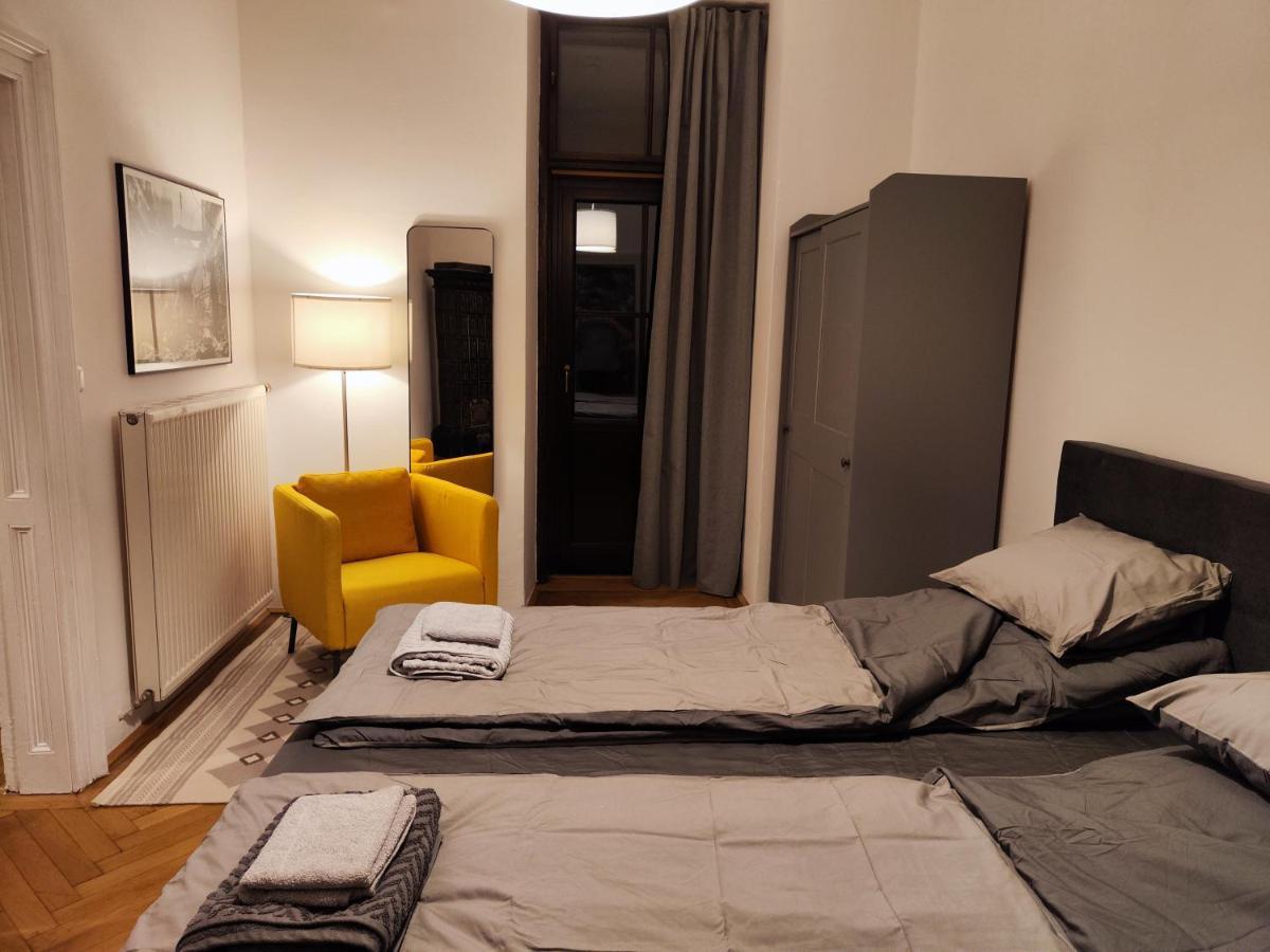 Affittacamere A In A Aristocratic Vienna