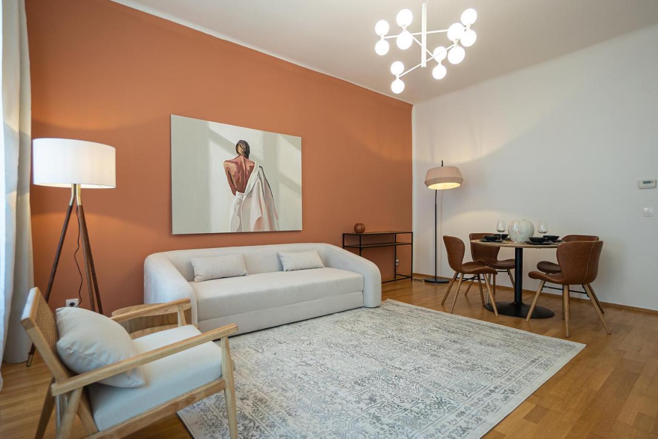Bright 3-room With A King-size Bed Apartment Wien