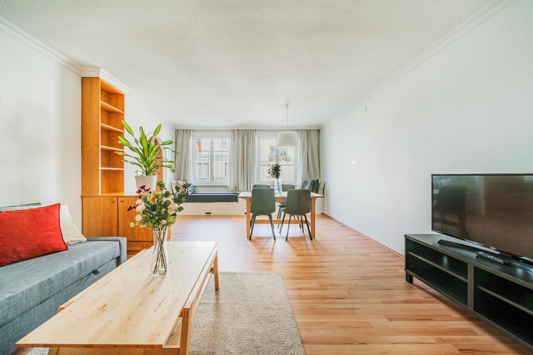 Feelhome-karmeliterviertel-6 Gaeste-wifi-smart Tv Apartment *