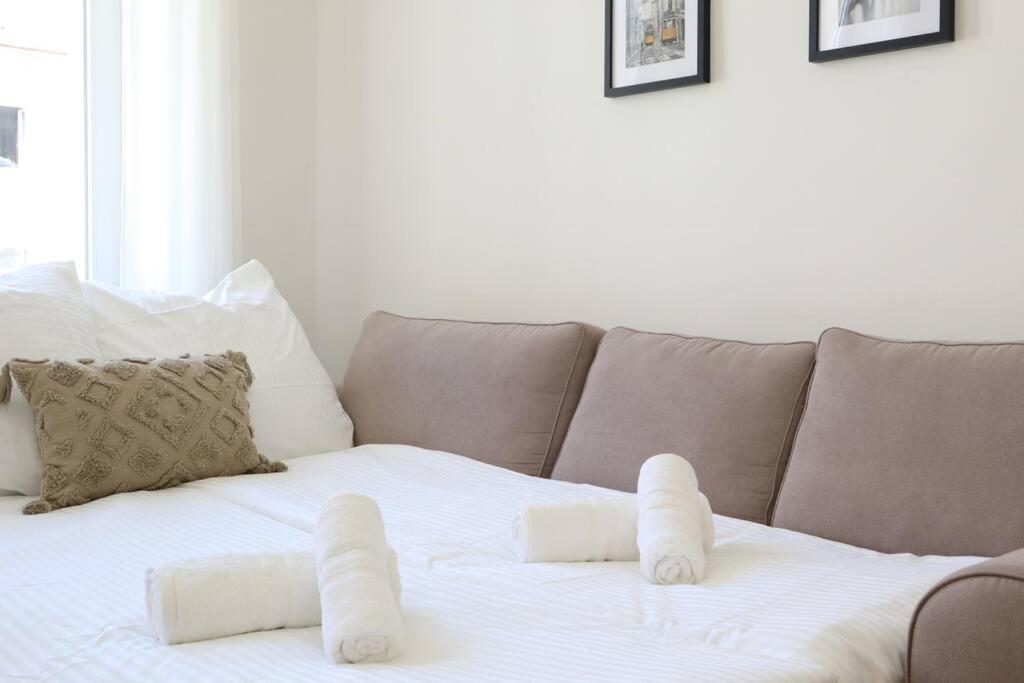 Bloom - Cozy Apartment, 5 Stops To Center