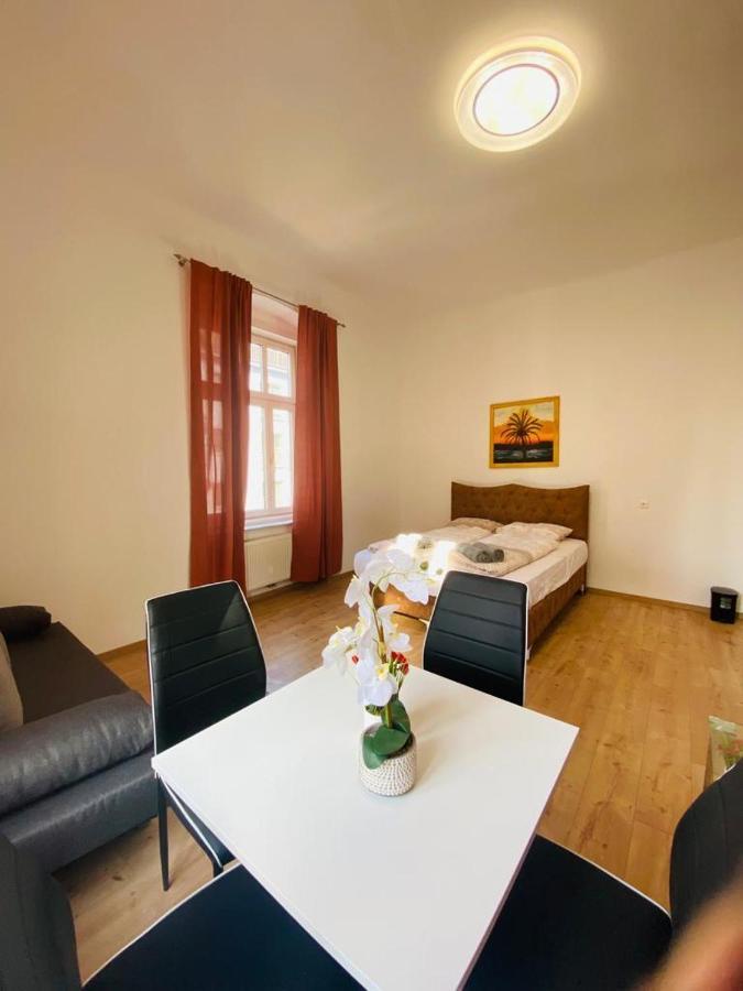 Deluxe Double Dw Apartment *