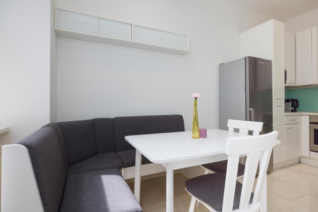 Apartment Favoriten Dream 1100 *
