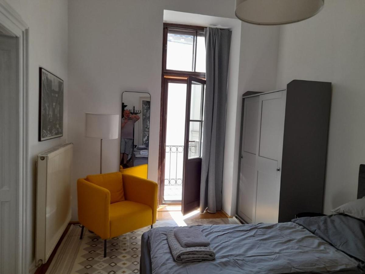 A In A Aristocratic Gasthof Wien