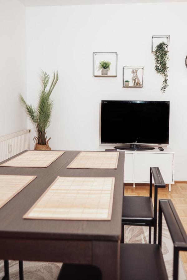 Apartment Buergerspitalgasse Zentrale Am Westbahnhof *