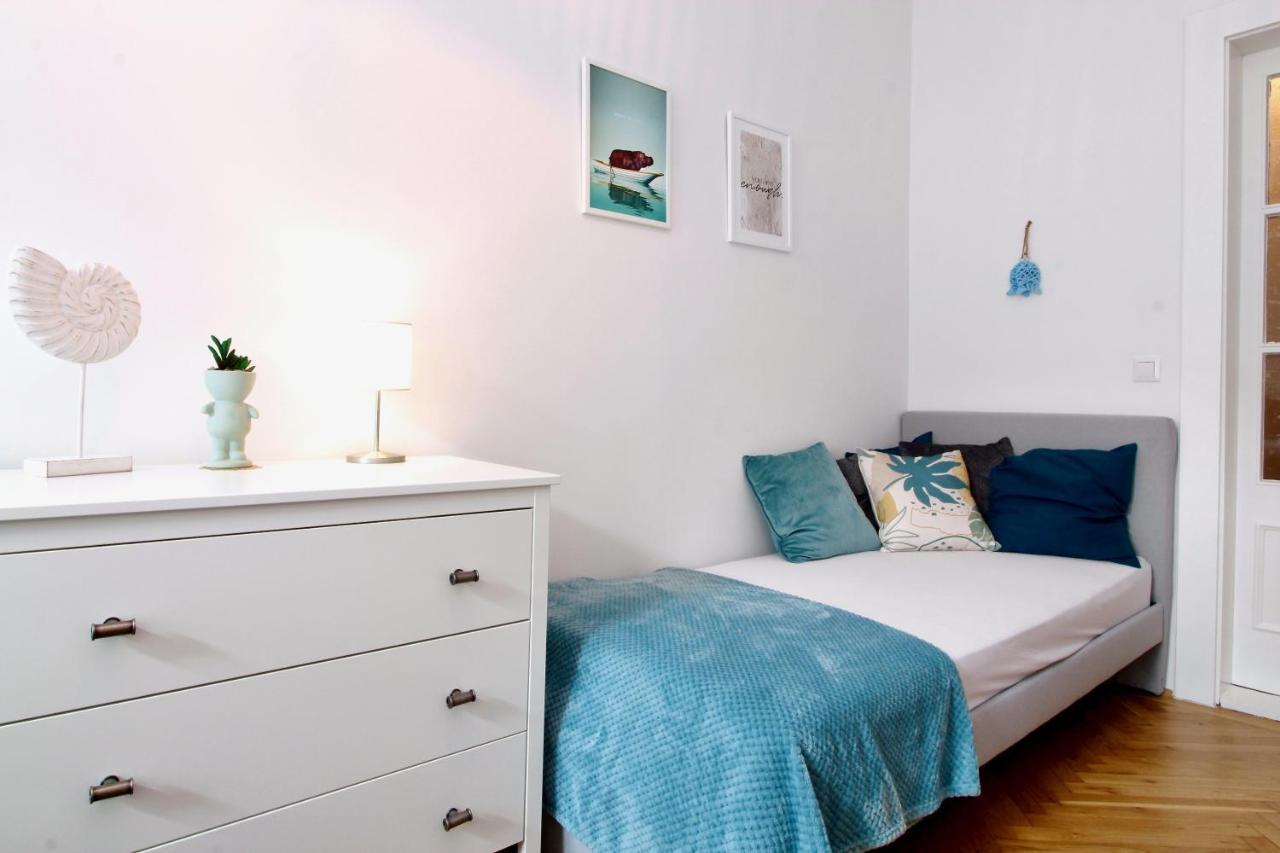 Redyard Modern Apartment *