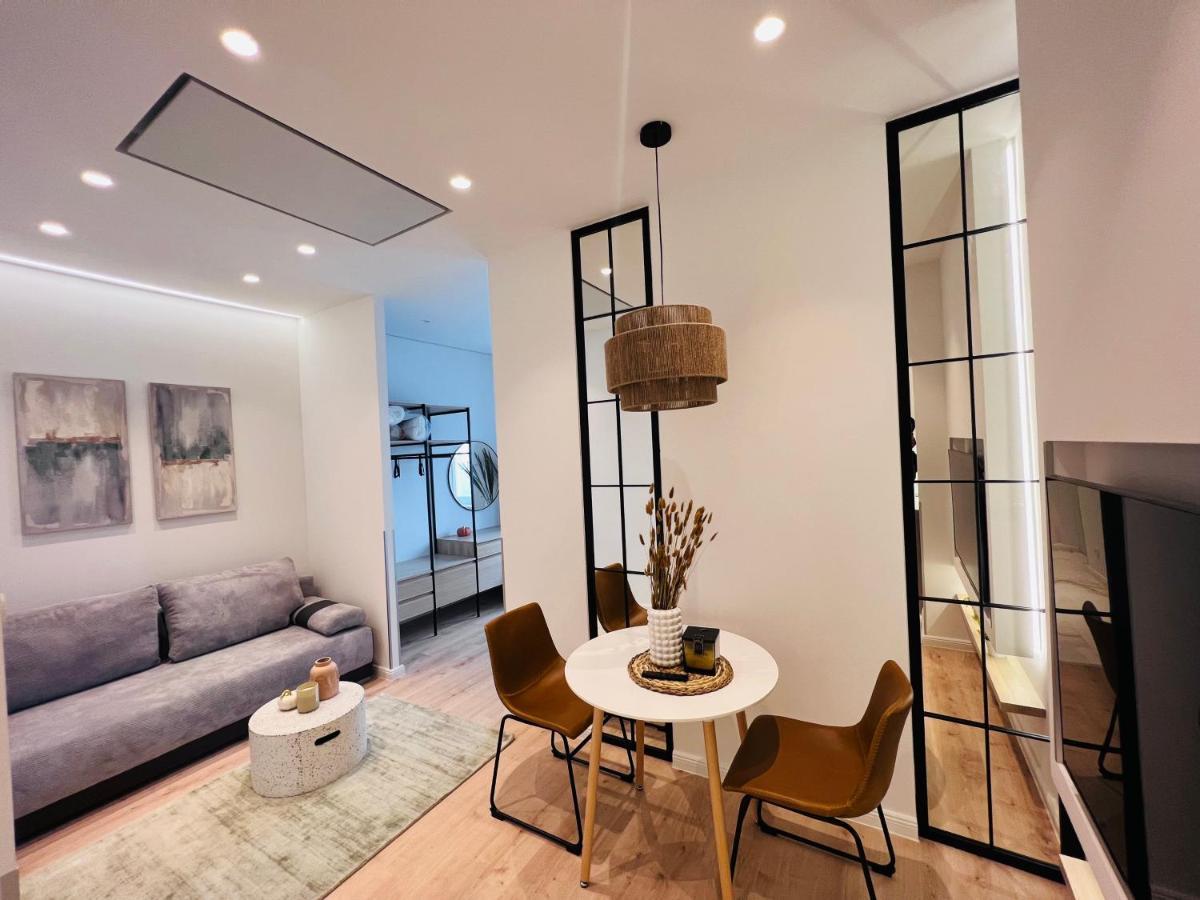 Zeus Design Schlosspark Schoenbrunn Apartamento *