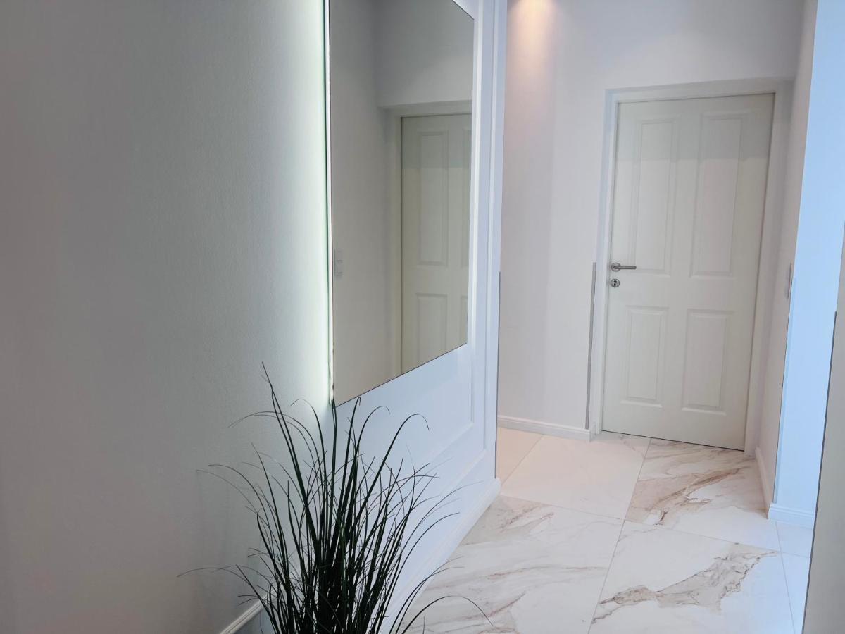 Apartment Zeus Design Schlosspark Schoenbrunn
