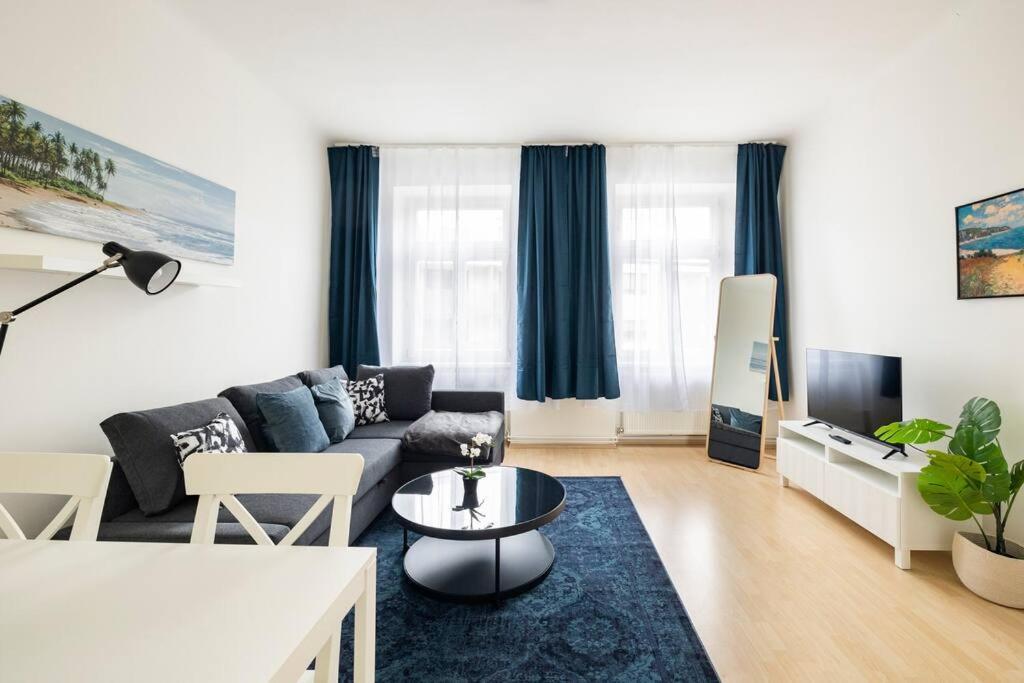 Apartment Beautiful 1 Bedroom Near Schoenbrunn *