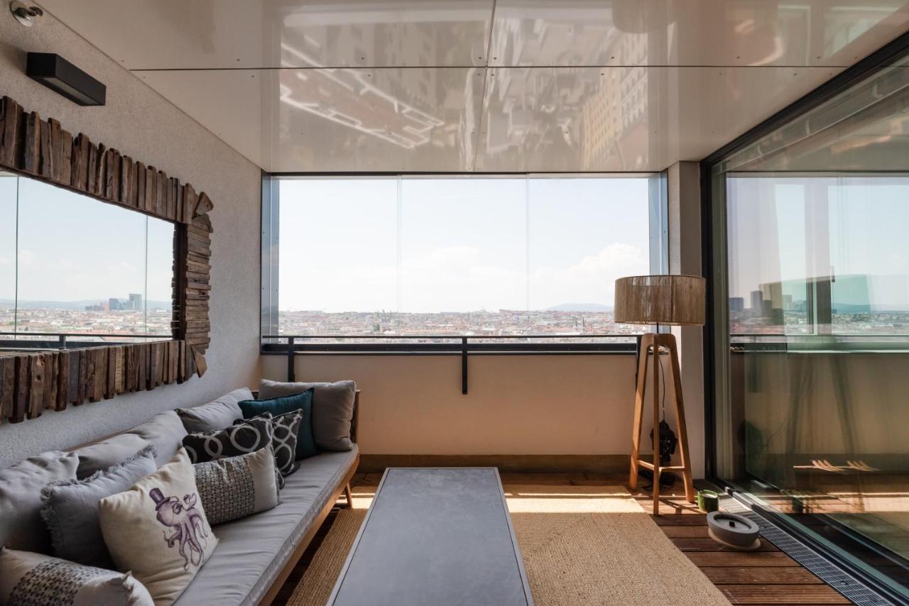 Apartment Luxus Ueber Den Wolken, 18. Stock Mit Klimaanlage Und Garage Vienna