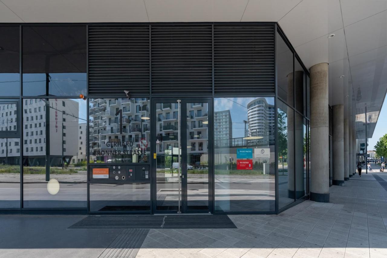 Luxus Ueber Den Wolken, 18. Stock Mit Klimaanlage Und Garage * Vienna