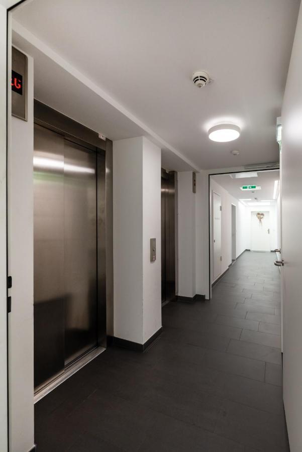 Luxus Ueber Den Wolken, 18. Stock Mit Klimaanlage Und Garage *