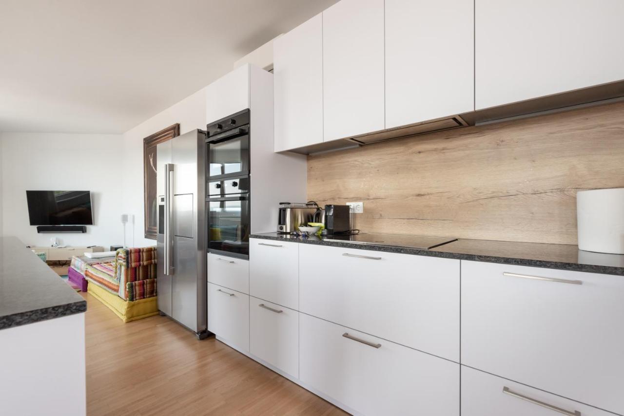 Apartment Luxus Ueber Den Wolken, 18. Stock Mit Klimaanlage Und Garage
