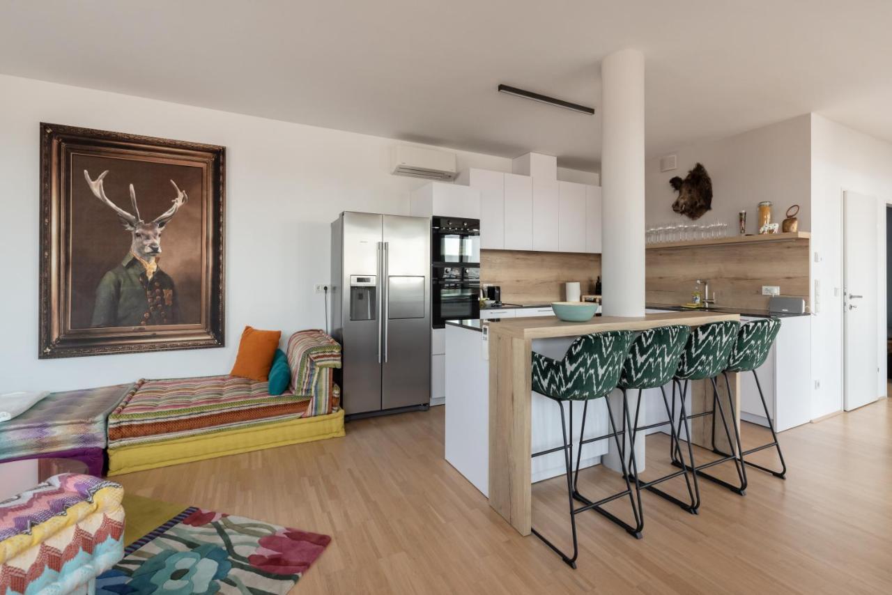 Luxus Ueber Den Wolken, 18. Stock Mit Klimaanlage Und Garage Apartment Vienna