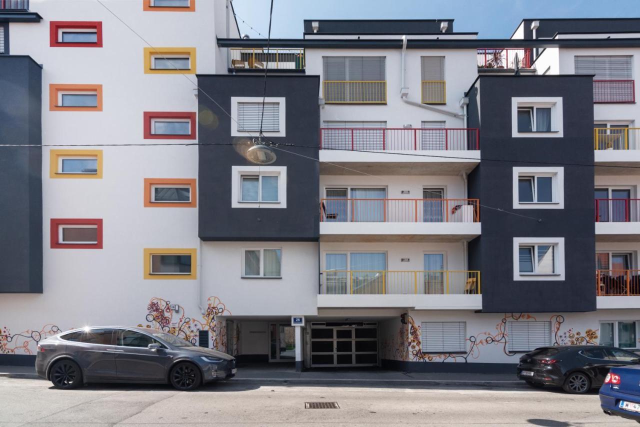 Ruhig, Hell Und Neu Mit Garage Apartamento