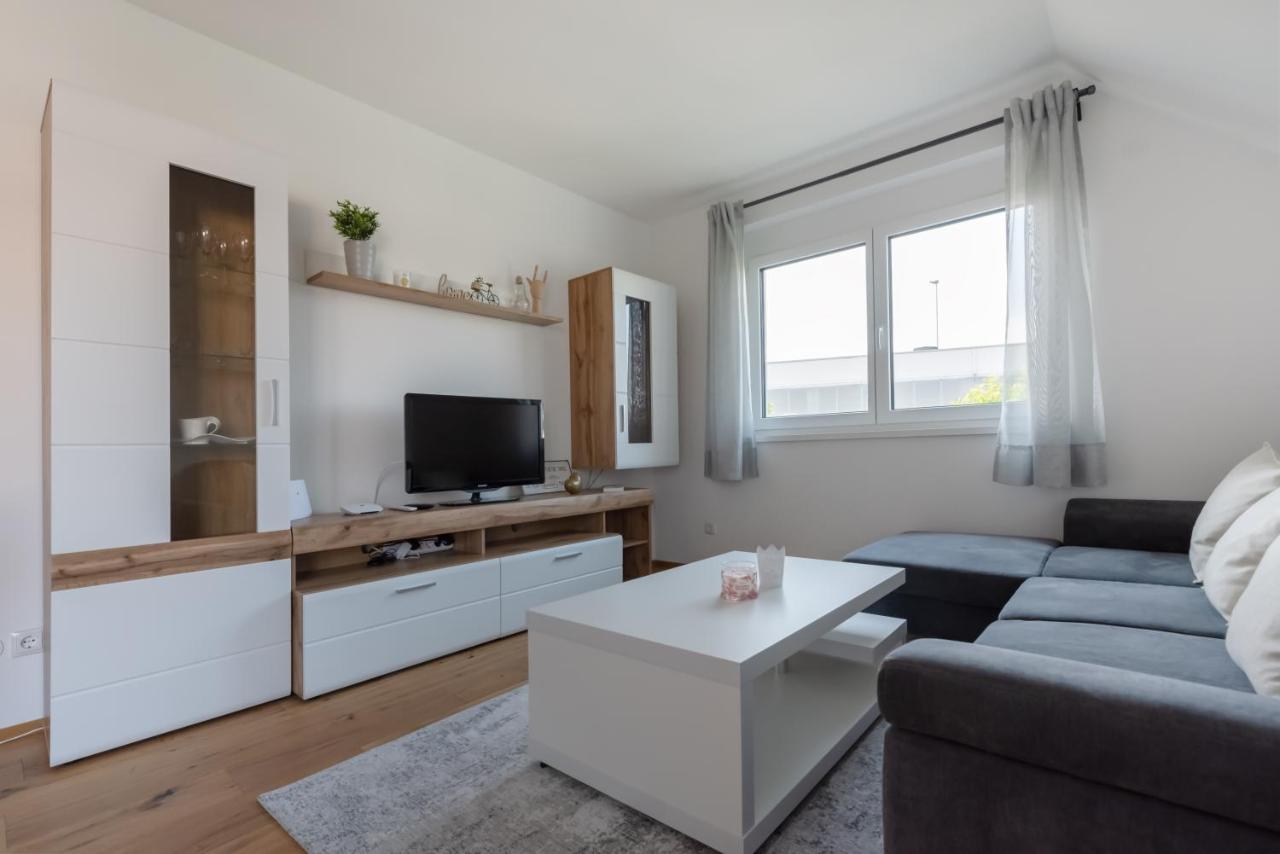 Gruene Ruhelage, 20 Minuten Ins Zentrum Und Parkgarage Apartment *