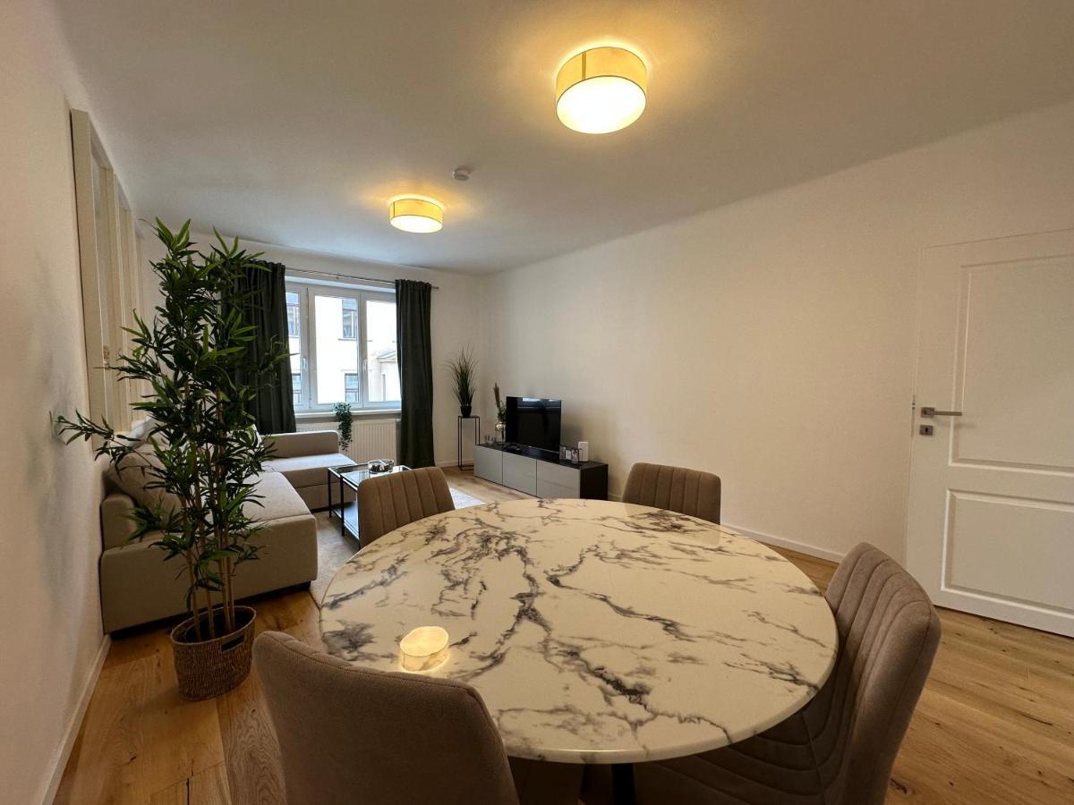 Feelhome-kutschkermarkt-6 Gaste-wifi-smart Tv Apartment