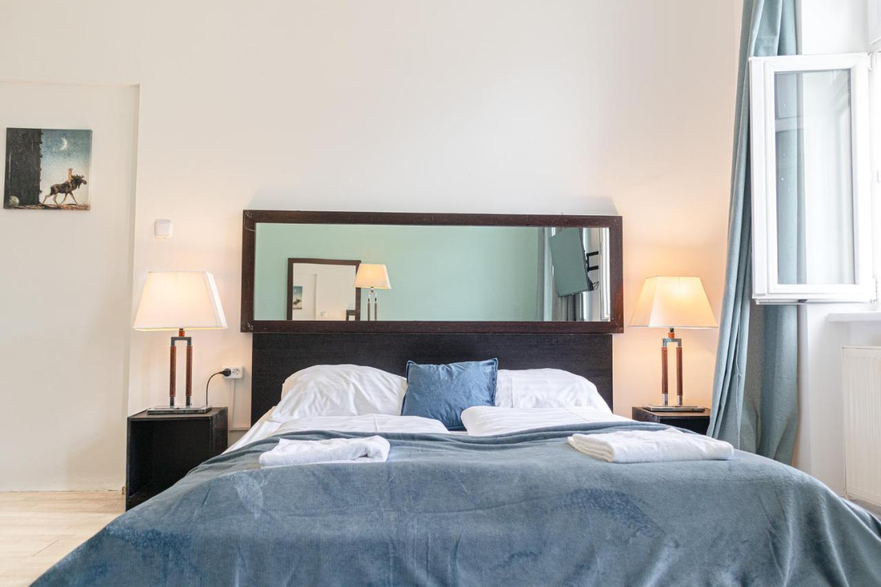 Inviting 2br Centrally Located Apartment Wien