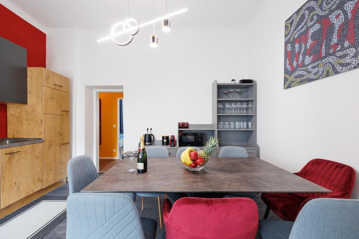 New Shalalaliving Spacious For Family & Friends Viena