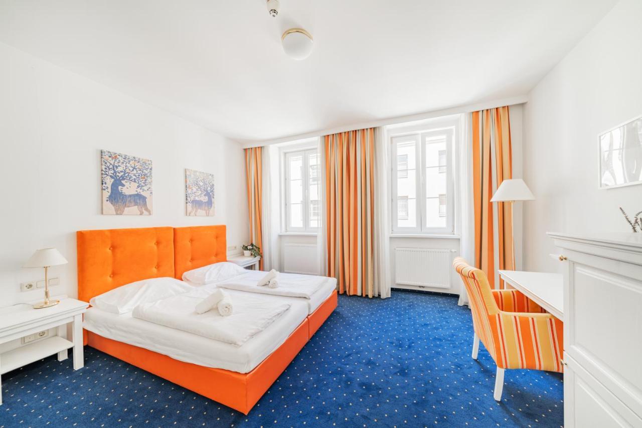 Self-check-in Adlon Vienna