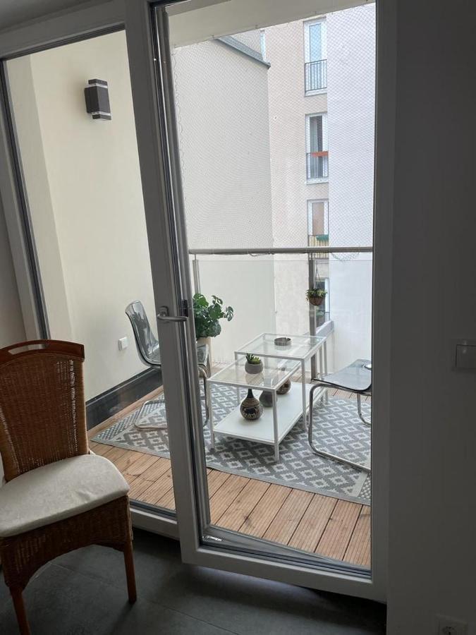Vintage With Balcony And Parking Ii Apartment *