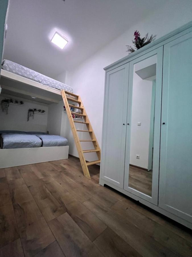 Lux Vienna