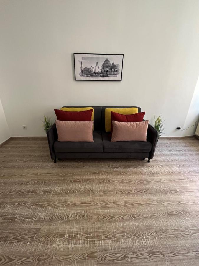 Zm Apartment