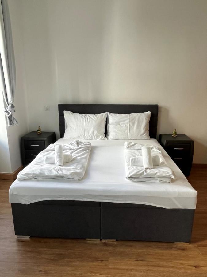 Zm Apartment