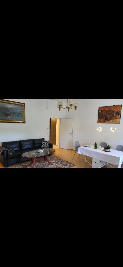 Schoene Altbauwohnung Zentrum Brigittenauer Laende 32 Vienna