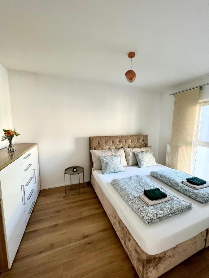 Danube Penthouse 3 Bed 90 M2 With Balcony Apartment