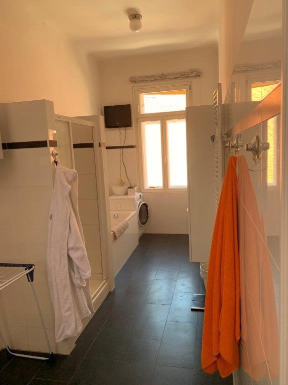 Air-conditioned Large Appartamento